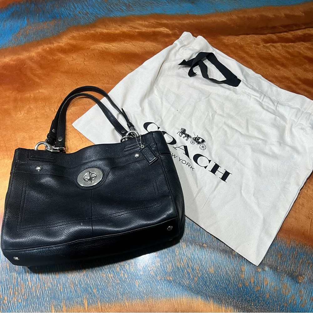 Coach Penelope Carryall Black Pebbled Leather Shoulder Bag silver Turnlock